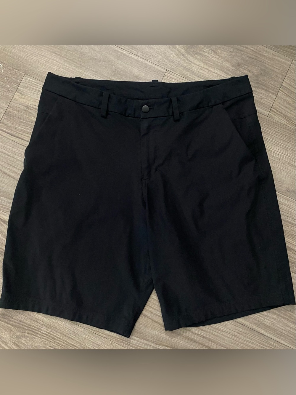 lululemon athletica Men's Black Flat-Front Casual-Performance Shorts